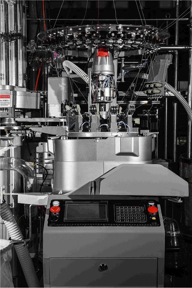 Fully Computerized Single Cylinder Knitting & Sewing Machine